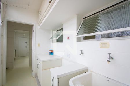 Apartamento à venda com 133m², 3 quartos e 1 vagaÁrea de serviço