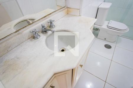 Apartamento à venda com 133m², 3 quartos e 1 vagaBanheiro social