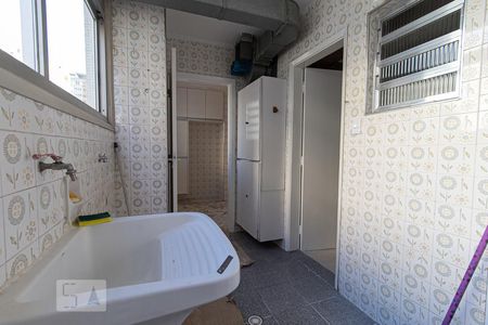 Apartamento para alugar com 126m², 3 quartos e 1 vagaÁrea de Serviço