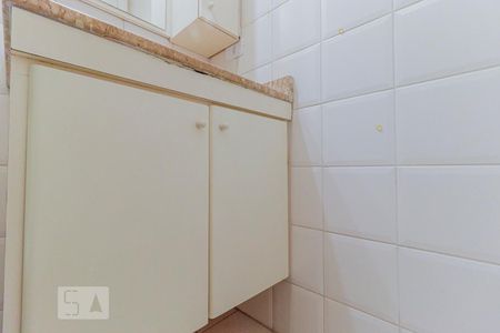 Apartamento para alugar com 35m², 1 quarto e 1 vaga Apartamento para alugar com 35m², 1 quarto e 1 vagaBanheiro - Armário