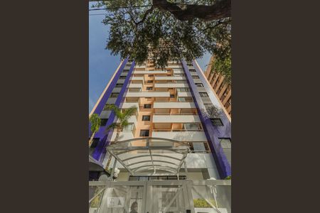 Apartamento para alugar com 35m², 1 quarto e 1 vaga Apartamento para alugar com 35m², 1 quarto e 1 vagaFachada