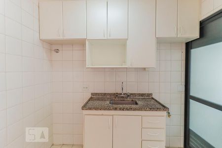 Apartamento para alugar com 35m², 1 quarto e 1 vaga Apartamento para alugar com 35m², 1 quarto e 1 vagaCozinha - Armários
