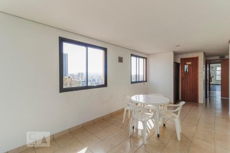 Apartamento para alugar com 35m², 1 quarto e 1 vaga Apartamento para alugar com 35m², 1 quarto e 1 vagaÁrea Comum - Piscina