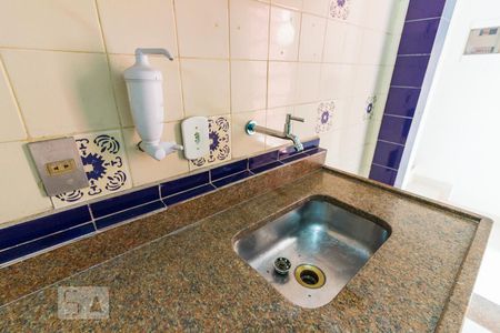 Cozinha de kitnet/studio para alugar com 1 quarto, 35m² em Vila Rica, São Paulo