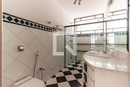 Apartamento à venda com 178m², 3 quartos e 1 vagaSuíte - Banheiro 1