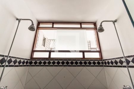 Apartamento à venda com 178m², 3 quartos e 1 vagaSuíte - Banheiro 1