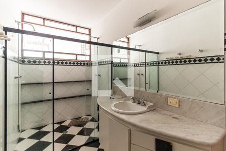 Apartamento à venda com 178m², 3 quartos e 1 vagaSuíte - Banheiro 1