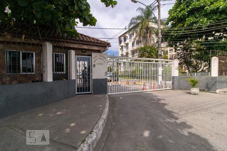 Apartamento à venda com 44m², 2 quartos e 1 vaga Apartamento à venda com 44m², 2 quartos e 1 vagaFachada