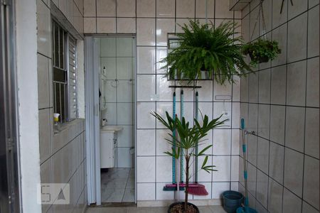 Casa à venda com 87m², 4 quartos e sem vaga Casa à venda com 87m², 4 quartos e sem vagaBanheiro 2