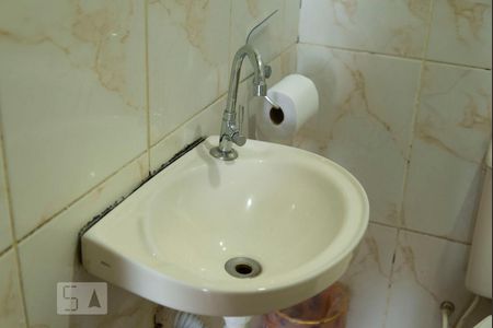 Casa à venda com 87m², 4 quartos e sem vaga Casa à venda com 87m², 4 quartos e sem vagaPia