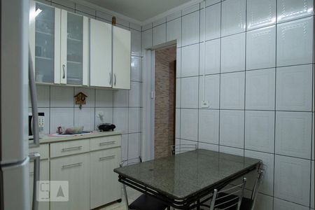 Casa à venda com 87m², 4 quartos e sem vaga Casa à venda com 87m², 4 quartos e sem vagaCozinha