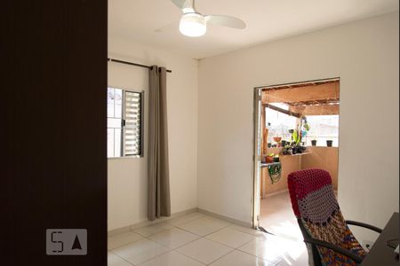 Casa à venda com 87m², 4 quartos e sem vaga Casa à venda com 87m², 4 quartos e sem vagaQuarto 4
