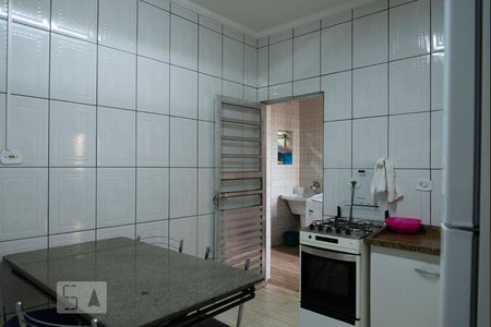 Casa à venda com 87m², 4 quartos e sem vaga Casa à venda com 87m², 4 quartos e sem vagaCozinha