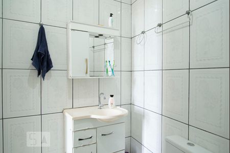 Casa à venda com 87m², 4 quartos e sem vaga Casa à venda com 87m², 4 quartos e sem vagaBanheiro 2