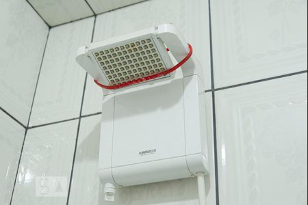 Casa à venda com 87m², 4 quartos e sem vaga Casa à venda com 87m², 4 quartos e sem vagaChuveiro