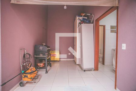 Casa à venda com 167m², 3 quartos e 2 vagas Casa à venda com 167m², 3 quartos e 2 vagasQuintal - Churrasqueira