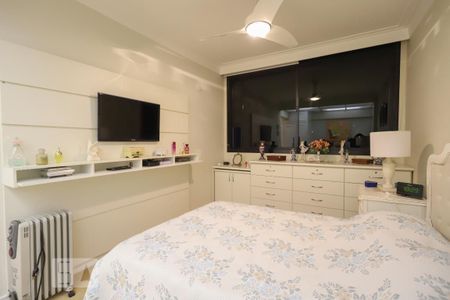 Apartamento à venda com 200m², 4 quartos e 4 vagas Apartamento à venda com 200m², 4 quartos e 4 vagasSuíte 1