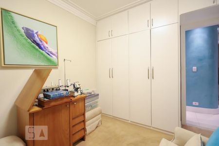 Apartamento à venda com 200m², 4 quartos e 4 vagas Apartamento à venda com 200m², 4 quartos e 4 vagasQuarto 1