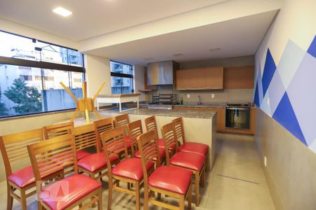 Apartamento à venda com 200m², 4 quartos e 4 vagas Apartamento à venda com 200m², 4 quartos e 4 vagasÁrea Gourmet