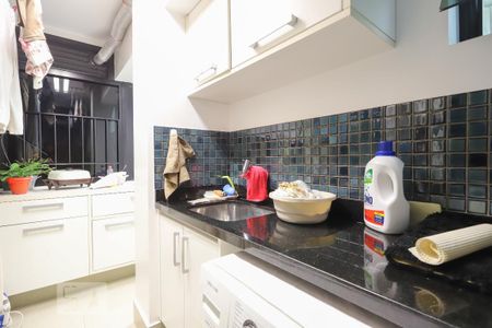 Apartamento à venda com 200m², 4 quartos e 4 vagas Apartamento à venda com 200m², 4 quartos e 4 vagasLavanderia