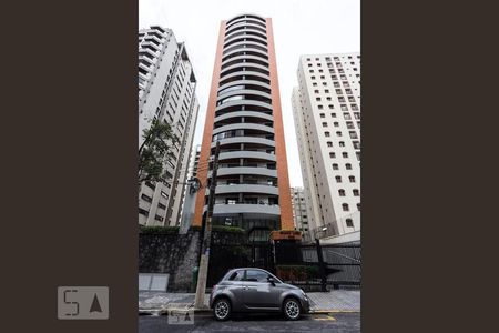 Apartamento à venda com 72m², 3 quartos e 2 vagasFachada