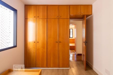 Apartamento à venda com 72m², 3 quartos e 2 vagasQuarto 2