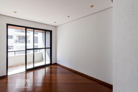 Sala de apartamento à venda com 3 quartos, 72m² em Moema, São Paulo