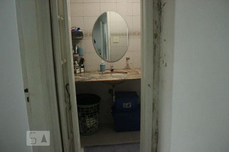 Apartamento à venda com 70m², 3 quartos e sem vagaBanheiro