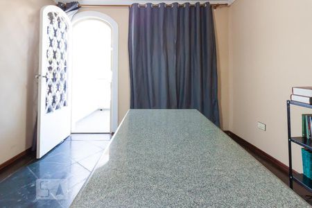 Casa à venda com 270m², 5 quartos e 2 vagas Casa à venda com 270m², 5 quartos e 2 vagasQuarto