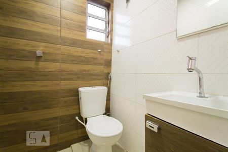 Banheiro  de casa para alugar com 1 quarto, 45m² em Vila Moraes, São Paulo