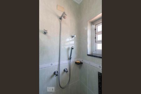 Casa à venda com 295m², 4 quartos e 3 vagas Casa à venda com 295m², 4 quartos e 3 vagasBanheiro da Suíte 2