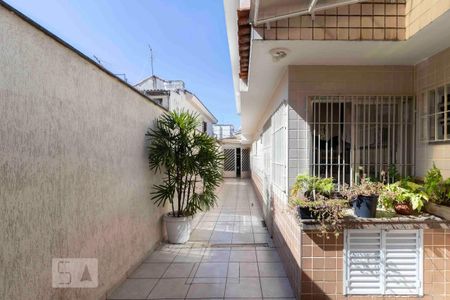 Casa à venda com 295m², 4 quartos e 3 vagas Casa à venda com 295m², 4 quartos e 3 vagasÁrea Externa