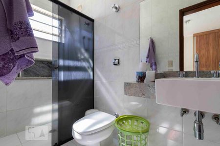 Casa à venda com 295m², 4 quartos e 3 vagas Casa à venda com 295m², 4 quartos e 3 vagasBanheiro da Suíte 3