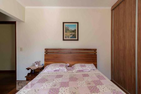 Casa à venda com 295m², 4 quartos e 3 vagas Casa à venda com 295m², 4 quartos e 3 vagasSuíte 3