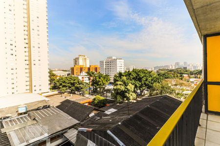 Studio à venda com 32m², 1 quarto e 1 vaga Studio à venda com 32m², 1 quarto e 1 vagaVaranda