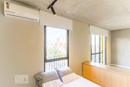 Studio à venda com 32m², 1 quarto e 1 vaga Studio à venda com 32m², 1 quarto e 1 vagaQuarto