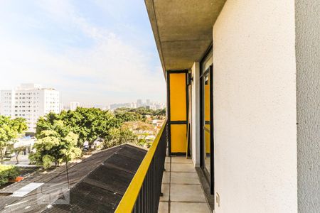Studio à venda com 32m², 1 quarto e 1 vaga Studio à venda com 32m², 1 quarto e 1 vagaVaranda