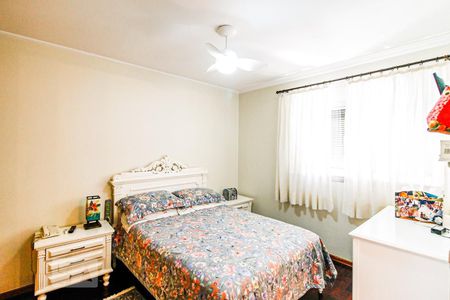 Apartamento à venda com 230m², 4 quartos e 4 vagasSuíte 2