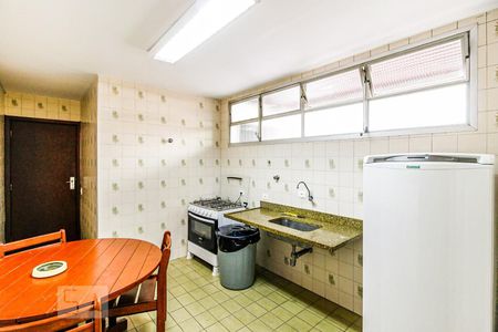 Apartamento à venda com 230m², 4 quartos e 4 vagasSalão de Festas