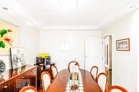 Apartamento à venda com 230m², 4 quartos e 4 vagasSala de jantar