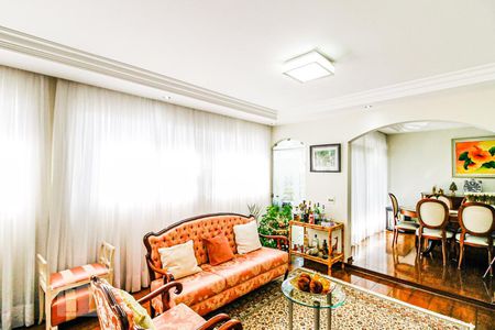 Apartamento à venda com 230m², 4 quartos e 4 vagasSala