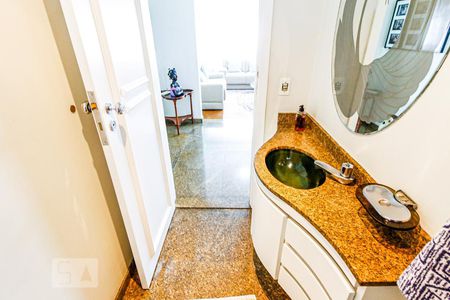 Lavabo de apartamento à venda com 4 quartos, 230m² em Campo Belo, São Paulo