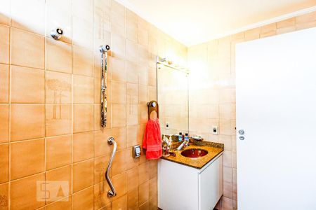 Apartamento à venda com 230m², 4 quartos e 4 vagasBanheiro Suíte 2