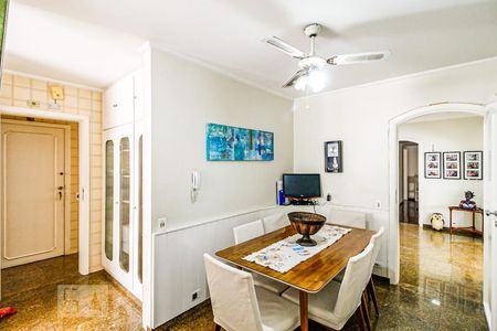 Apartamento à venda com 230m², 4 quartos e 4 vagasCopa