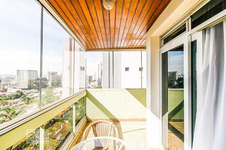 Apartamento à venda com 230m², 4 quartos e 4 vagasVaranda