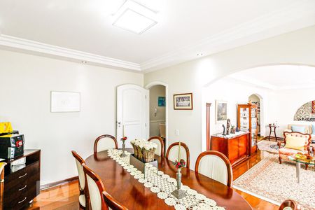 Apartamento à venda com 230m², 4 quartos e 4 vagasSala de jantar