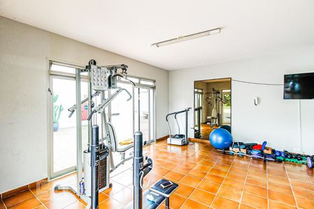 Apartamento à venda com 230m², 4 quartos e 4 vagasAcademia