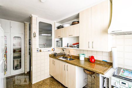 Apartamento à venda com 230m², 4 quartos e 4 vagasCozinha