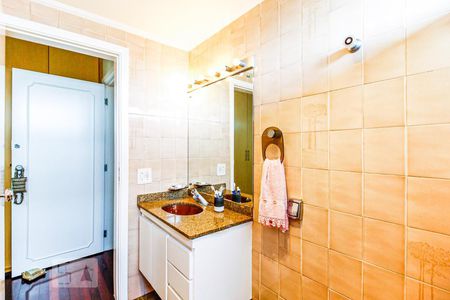 Apartamento à venda com 230m², 4 quartos e 4 vagasBanheiro Suíte 1