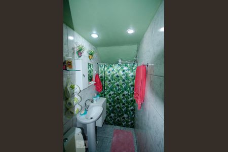 Casa à venda com 50m², 3 quartos e 1 vaga Casa à venda com 50m², 3 quartos e 1 vagaBanheiro Social